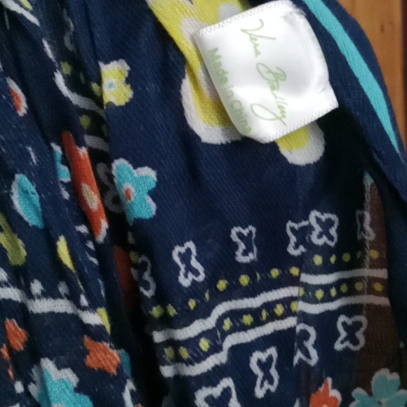 Vera Bradley infinity scarf - Picture 2 of 3